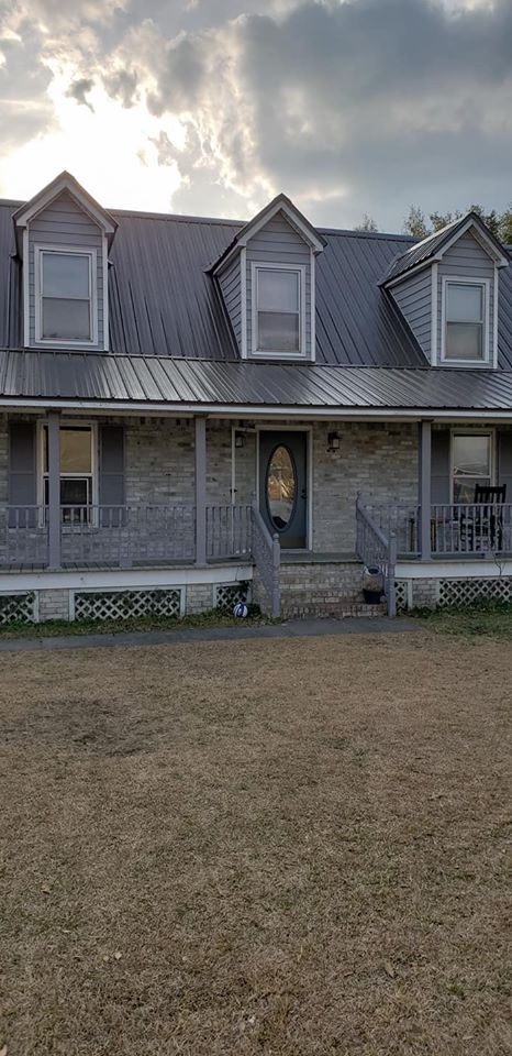 Sixth picture of one of Roof Doctor's completed roofs